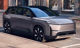 Toyota tăng tốc ra xe điện với SUV mới cạnh tranh Tesla