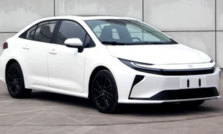 Xe bán chạy nhất mọi thời đại của Toyota sắp được làm mới