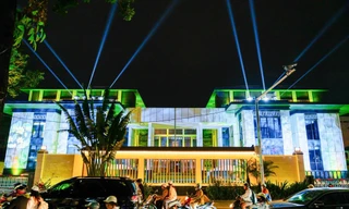 Từ 'ngôi nhà hoang', khu nhà 300 Kim Mã lột xác lung linh giữa Hà Nội