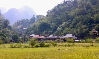 Kho Mường-ngôi làng tuyệt đẹp trong lòng thung lũng xứ Thanh