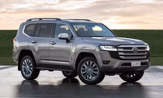 Toyota Land Cruiser hybrid sắp có mặt tại Việt Nam?