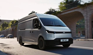 Xe van điện Ford Transit bổ sung phiên bản giá rẻ