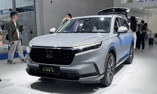 Cận cảnh Honda CR-V bản kỷ niệm 30 năm
