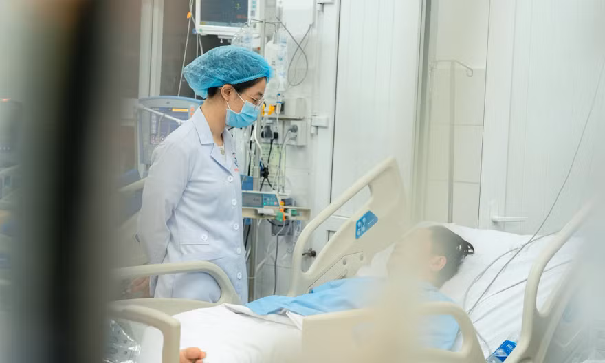Sốc phản vệ, nguy kịch sau khi ăn cá ngừ