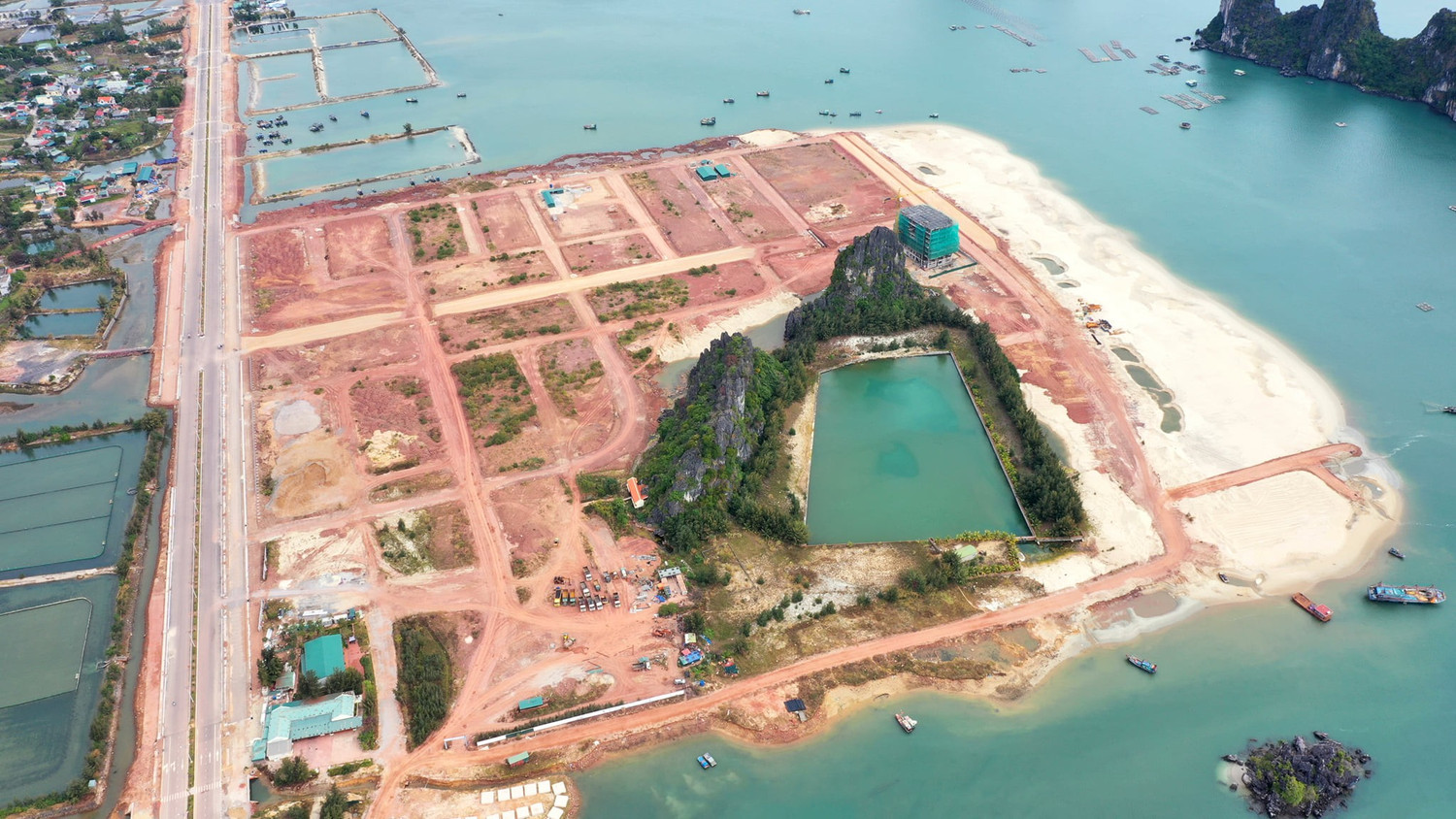 Ngân hàng phát mại 443 thửa đất Ocean Park và mỏ cát trắng ở Vân Đồn