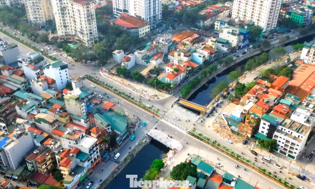Diện mạo cầu vượt sông Lừ trên Vành đai 2,5 sau 10 năm chờ đợi