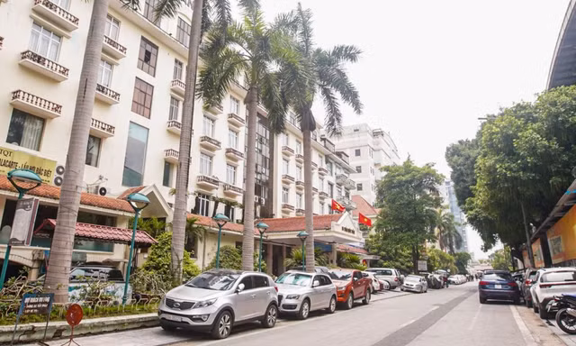 Cận cảnh phố Hàng Lọng được 'đánh thức' sau nhiều năm ở Hà Nội