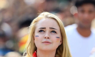 Bóng hồng Đức - Mexico đọ nhan sắc nóng rực cầu trường