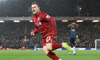 VIDEO: Shaqiri lập cú đúp, Liverpool ‘chôn vùi’ M.U