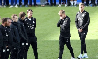 Sự ra đi của Chủ tịch Vichai Srivaddhanaprabha khiến nhiều người không thể cầm được nước mắt.