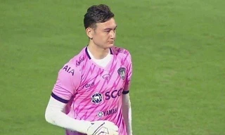 Văn Lâm khá buồn khi mắc sai lầm.