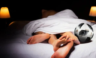 Các cầu thủ thi đấu tại World Cup có nên quan hệ tình dục thường xuyên để thi đấu tốt hơn?