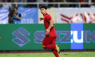 Nhìn gần màn trình diễn của Công Phượng ở trận gặp Palestine