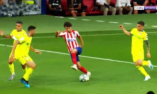 Felix khiến 3 cầu thủ Getafe vất vả theo kèm.