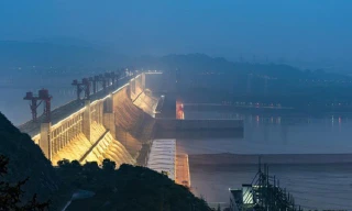 Đập Tam Hiệp có khả năng chịu đựng sức nước lớn như thế nào? 