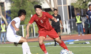 VIDEO: Vì sao trọng tài không công nhận bàn thắng của Văn Hậu?