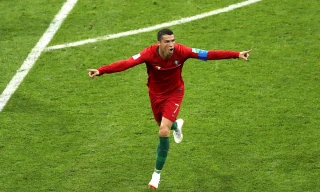 Ronaldo nói gì sau khi lập hàng loạt kỷ lục đáng nể?