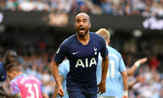 Man City bị ‘cưa điểm’, Liverpool thắng nhọc