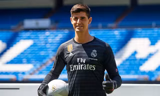 Top 10 thủ môn đắt nhất trong lịch sử làng túc cầu