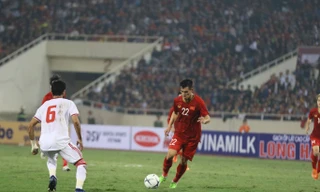 VIDEO: Tận thấy cú ‘đại bác tầm xa’ mở tỷ số của Tiến Linh