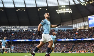 VIDEO: Aguero lập hat-trick, Man City vùi dập Chelsea