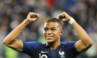 Mbappe trước cơ hội san bằng kỷ lục 60 năm của 'Vua bóng đá'