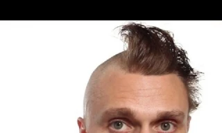 Trong một năm, cơ thể người tạo ra bao nhiêu chất thải? 