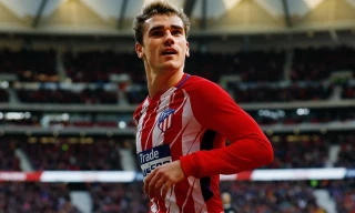 'Đại pháo' tuyển Pháp khiến M.U và Barca thất vọng tràn trề