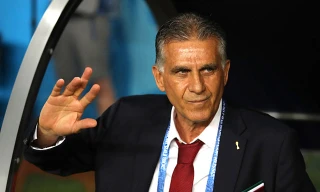 HLV Carlos Queiroz từ chức sau trận thua trước Nhật Bản.