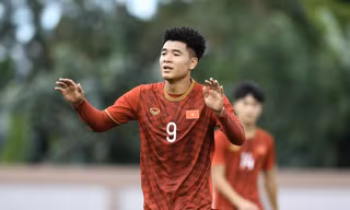 VIDEO: Đức Chinh hạ thủ thành Brunei, nhân đôi cách biệt cho U22 Việt Nam