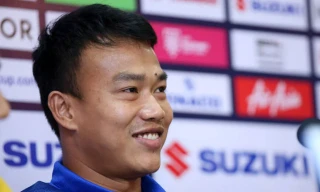 Thủ thành Thái Lan Chatchai Budprom.