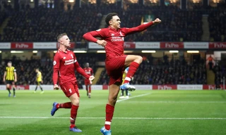 HIGHLIGHTS: Chơi thiếu người, Liverpool vẫn đại thắng Watford