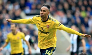 Aubameyang lập công, Arsenal đả bại Newcastle