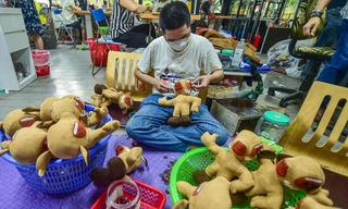 ‘Đột nhập’ cơ sở sản xuất linh vật Sao La đặc biệt của SEA Games 31