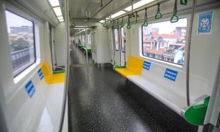 F0 tăng chóng mặt, tàu đường sắt Cát Linh - Hà Đông vắng lạ thường