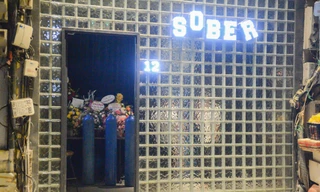 Hà Nội phát hiện nhiều bình khí 'bóng cười' tại cơ sở mới khai trương