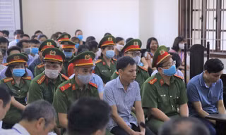 Các bị cáo tại tòa.