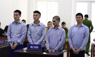 Các bị cáo tại tòa.