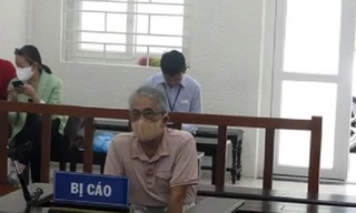 Bị cáo Phạm Công Ngà được đình chỉ điều tra về tội tham ô.