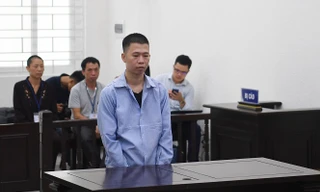 Bị cáo Nguyễn Văn Cảnh tại tòa.