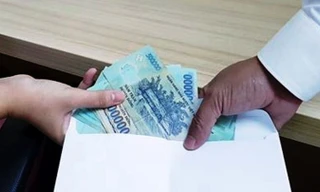 Điều tra tố cáo Phó viện trưởng nhận tiền nhưng vẫn cho đương sự đi tù 