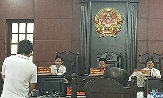 Bị cáo hỏi tòa, công lý ở đâu?