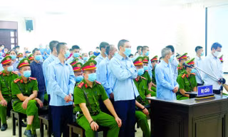 Các bị cáo tại tòa.