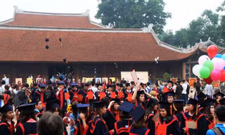 Sinh viên Hà thành vào 'mùa' kỷ yếu