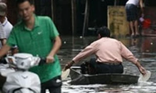 Hà Nội sắm thuyền máy đi trên phố