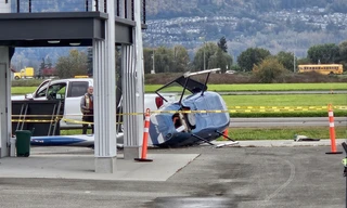 Trực thăng biến dạng vì đâm va ở sân bay Chilliwack