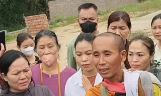 Ông Lê Anh Tú (Thích Minh Tuệ) tự nguyện dừng việc đi bộ khất thực