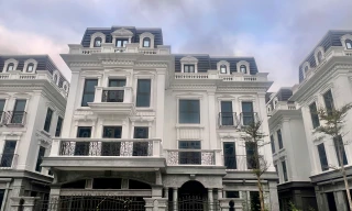 Trái ngược với chung cư 'sốt giá', biệt thự Hà Nội cắt lỗ đến cả triệu đô 