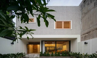 Chiêm ngưỡng nhà 'giấu tầng' đơn giản mà tiện nghi