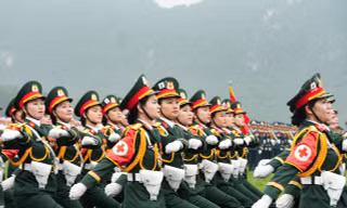Sĩ quan, quân nhân chuyên nghiệp hoàn thành xuất sắc nhiệm vụ được thưởng 8 lần mức lương cơ sở